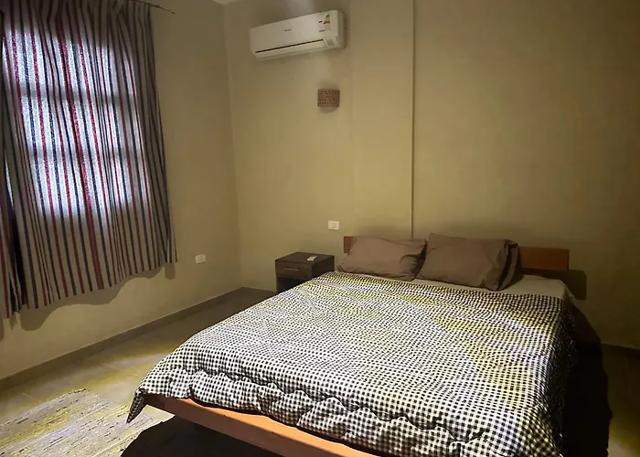 S Apartment *